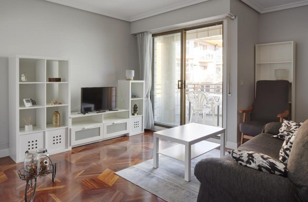 Hondartza Apartment Zarautz Exterior photo